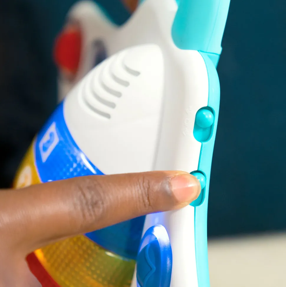 Baby Einstein Pop & Explore Stingray Popper Fashion